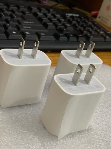 ដុំសាក 20W iPhone iPad ហ្សុីន 100%