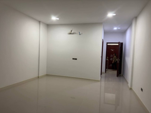 ផ្ទះអាជីវកម្មលក់ ក្រោយAeon2 ភ្នំពេញថ្មី​ សែនសុ​ខ​