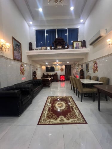 ផ្ទះលក់តំលៃធូរមិនធ្លាប់មាដោយសារម្ចាស់ត្រូវទៅរស់នៅស្រុកក្រៅ នៅចាក់អង្រែក្រោម
