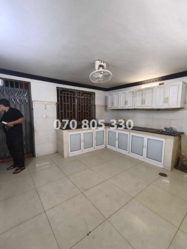 ផ្ទះសំរាប់ជួលចាក់អង្រែ / House for rent Chak Angre
