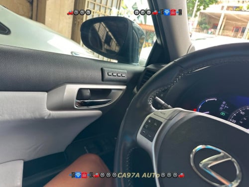 មេឡានកំពូល Lexus CT200H 2011” ប្រផេះ ហ្វូលកប់សេរី full Premium advanced Performance
