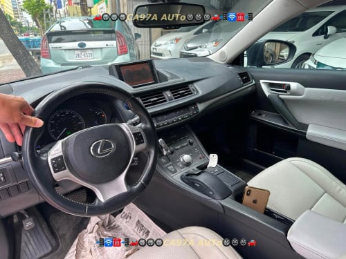 មេឡានកំពូល Lexus CT200H 2011” ប្រផេះ ហ្វូលកប់សេរី full Premium advanced Performance