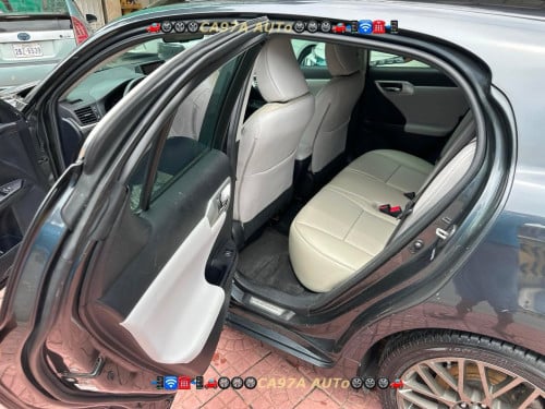 មេឡានកំពូល Lexus CT200H 2011” ប្រផេះ ហ្វូលកប់សេរី full Premium advanced Performance