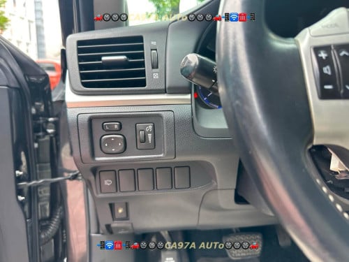 មេឡានកំពូល Lexus CT200H 2011” ប្រផេះ ហ្វូលកប់សេរី full Premium advanced Performance