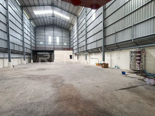 ឃ្លាំងសម្រាប់ជួលនៅសែនសុខ / Warehouse for Rent at Khan Sen Sok