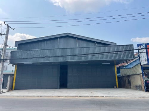 ឃ្លាំងសម្រាប់ជួលនៅសែនសុខ / Warehouse for Rent in Khan Sen Sok