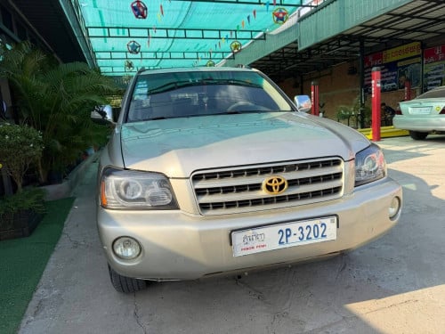 ឆ្នាំ02 លក់11800$