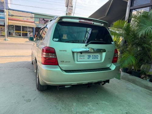 ឆ្នាំ02 លក់11800$