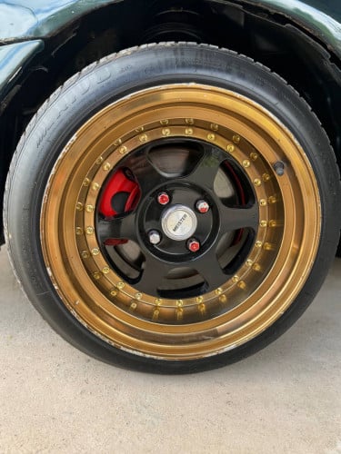 1999 abs​ (ឡាន​នៅ​ស្វាយរៀង​)