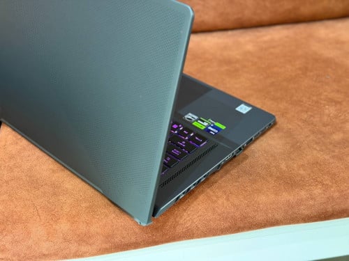 Asus Zephyrus G16 GU603VV ( 99% )CPU Core i9-13th, RAM 16GB, SSD 1TB, VGA Nvidia RTX4060 8GB
