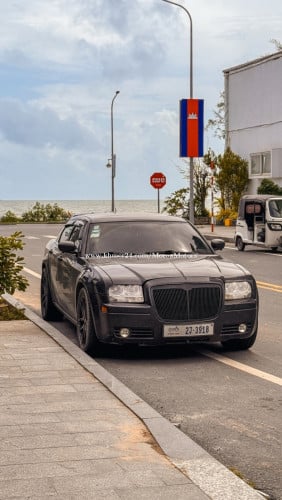 Chrysler 300 — Available for Rent & Sale in Sihanoukville