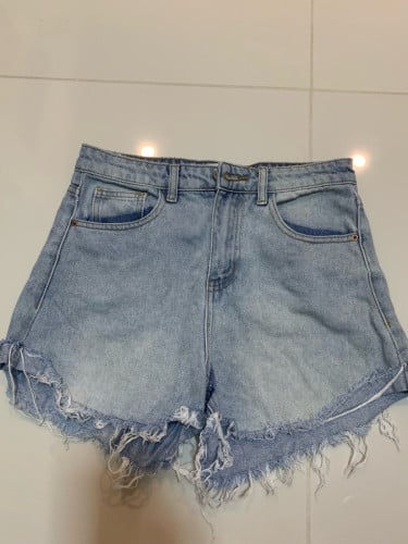 Resell ពាក់បានម្ដងdenim shorts