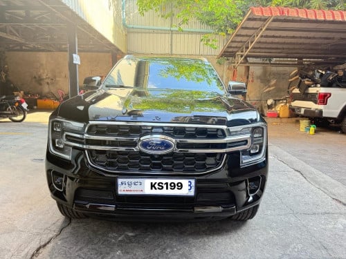 Ford Everest Titanium Full option ម្ចាស់ដើម ,Year:2024