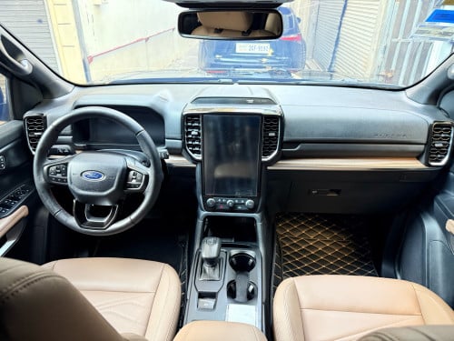 Ford Everest Titanium Full option ម្ចាស់ដើម ,Year:2024