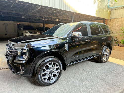 Ford Everest Titanium Full option ម្ចាស់ដើម ,Year:2024