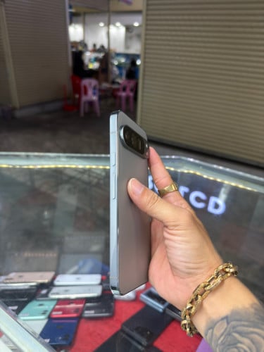 Google Pixel 9 Pro XL Grey USA , Ram16GB HD256GB Phone Condition 98% , ម៉ាស៊ីនសានុំណែន