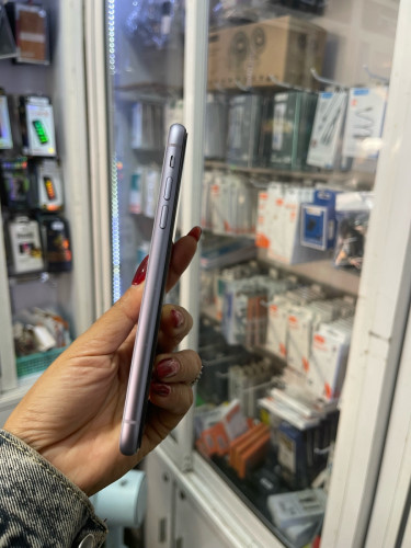 iPhone 11/64GB សុីនសានុំ(ធានាលើម៉ាសុីន១ខែ)