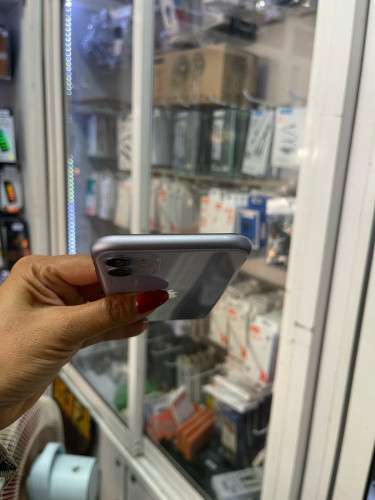 iPhone 11/64GB សុីនសានុំ(ធានាលើម៉ាសុីន១ខែ)