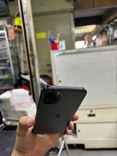 Iphone11Proតូច 64G CH sim2 អ៊ុចអេក្រង់តិច សានុំស្រុីន