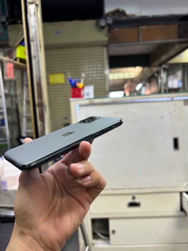 Iphone11Proតូច 64G CH sim2 អ៊ុចអេក្រង់តិច សានុំស្រុីន