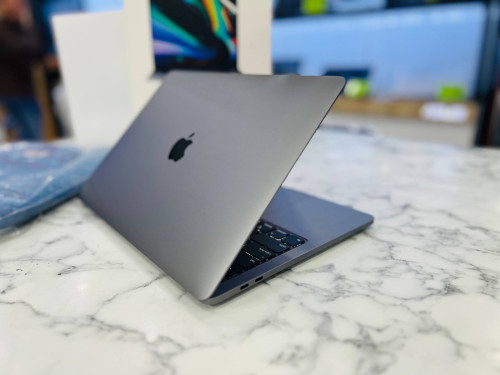 MacBook Pro second hand 99%