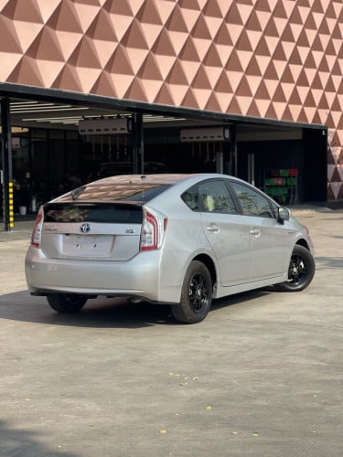 Prius 2012 Option up3 ឡានស្អាត