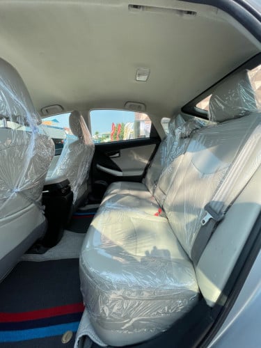 Prius 2012 Option up3 ឡានស្អាត