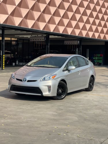 Prius 2012 Option up3 ឡានស្អាត