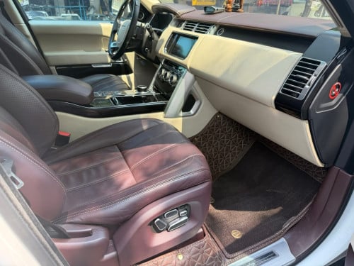 Rang Rover Vogue Autobiography ឆ្នាំ2014 full option ទឹកថ្នាំស្រុិនម៉ាជុំ100% (ម៉ាស៊ូត)