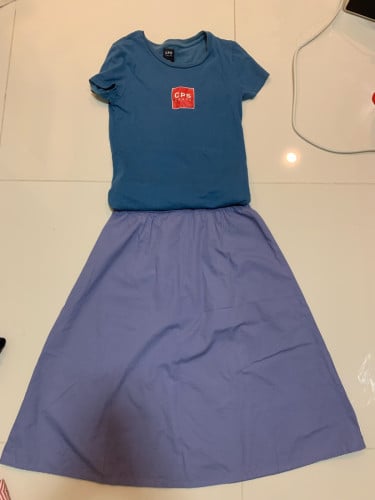 Resell ពាក់បានម្ដងT  shirt