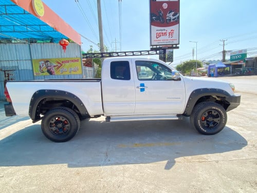 Tacoma 05 លេខដៃប៉ុង2 មានហ្គេសស្រាប់ 12500$
