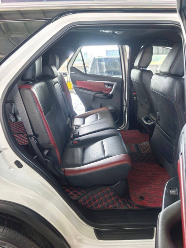 Toyota Fortuner 2021 Legender Full option