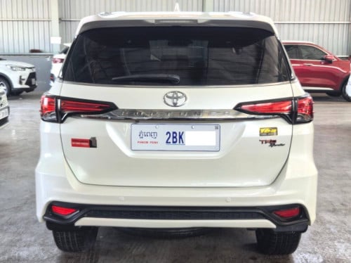 Toyota Fortuner TRD 2020 Full option