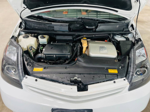 Toyota Prius ឆ្នាំ2004 h Full តម្លៃ មុនចូលឆ្នាំខ្មែរ 9150$