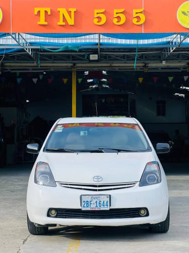 Toyota Prius ឆ្នាំ2004 h Full តម្លៃ មុនចូលឆ្នាំខ្មែរ 9150$
