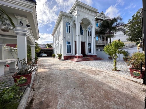 Villa for rent near phaleu market