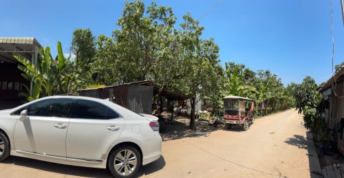 ដីលក់បន្ទាន់ ជិតសាលាសង្កាត់ព្រែកថី ក្រុងស្អាង ប្រលានថ្មី ប្លង់រឹង