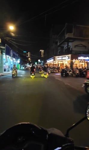 ផ្ទះលក់បន្ទាន់នៅបឹងកេងកង2តំបន់ទីប្រជុំជន់ងាយស្រួលលក់ដូរ