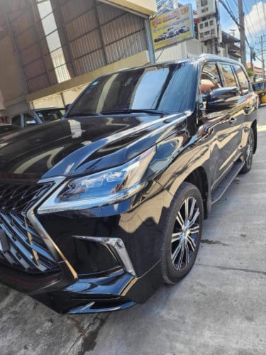 លក់Lx570/18:111000$តវ៉ាបាន