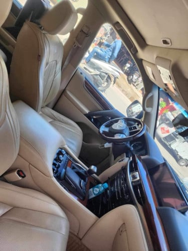 លក់Lx570/18:111000$តវ៉ាបាន