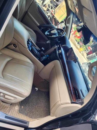 លក់Lx570/18:111000$តវ៉ាបាន