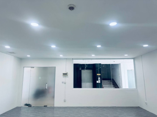 Office Space $400/month for lease in Daun Penh_ 40sqm