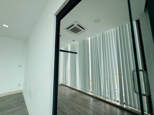 ការិយាល័យសម្រាប់ជួល_ Office Space for Rent Daun Penh_65sqm_$585/month