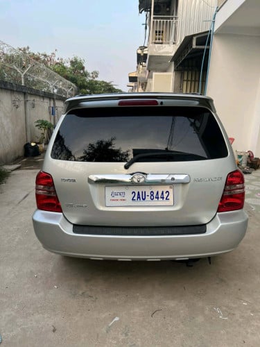 ឡានលក់toyota Highlander 2003P2V6 Limited ឡានស្អាតនៅថ្មីសំបក កង់ថ្មីៗ តំលៃ15500ចរចា