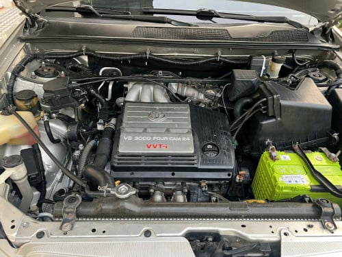 ឡានលក់toyota Highlander 2003P2V6 Limited ឡានស្អាតនៅថ្មីសំបក កង់ថ្មីៗ តំលៃ15500ចរចា