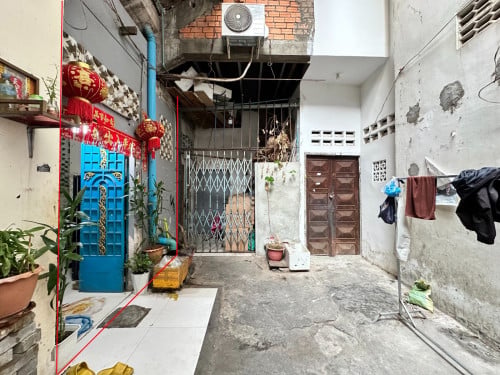 ๐ฆHouse Available for Urgent Sale at a Special Price (Negotiable).