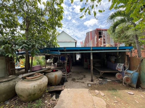 ๐ฆHouse Available for Urgent Sale at a Special Price (Negotiable).