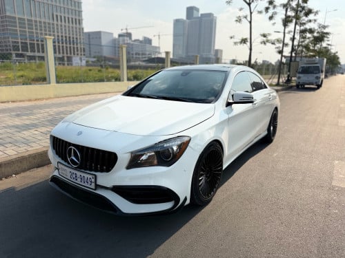 2014 Mercedes CLA 250 បេីកដំបូល​ ម្ចាស់ដេីម​ទី1