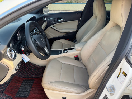 2014 Mercedes CLA 250 បេីកដំបូល​ ម្ចាស់ដេីម​ទី1