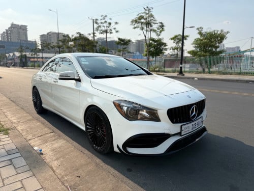 2014 Mercedes CLA 250 បេីកដំបូល​ ម្ចាស់ដេីម​ទី1